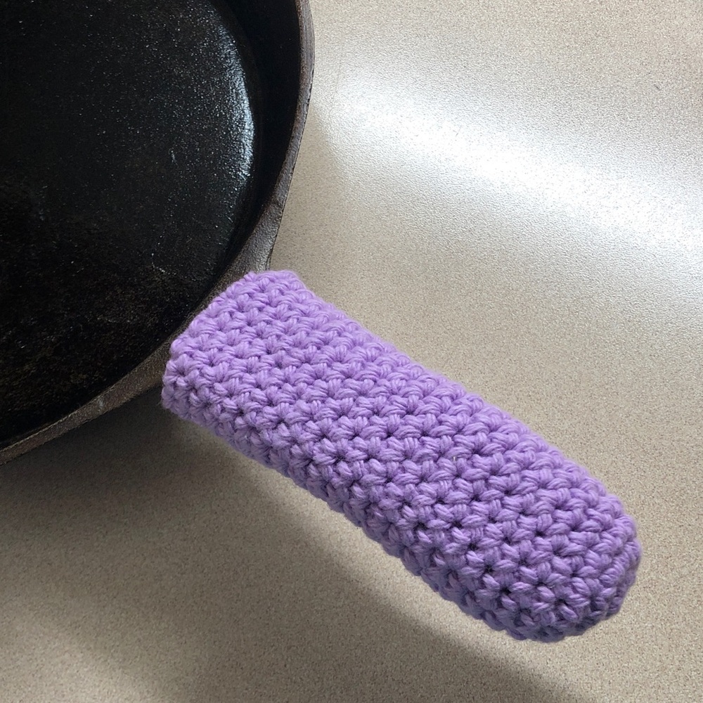 Lavender Crochet Cast Iron Skillet Handle holder. Double thick hand crochet